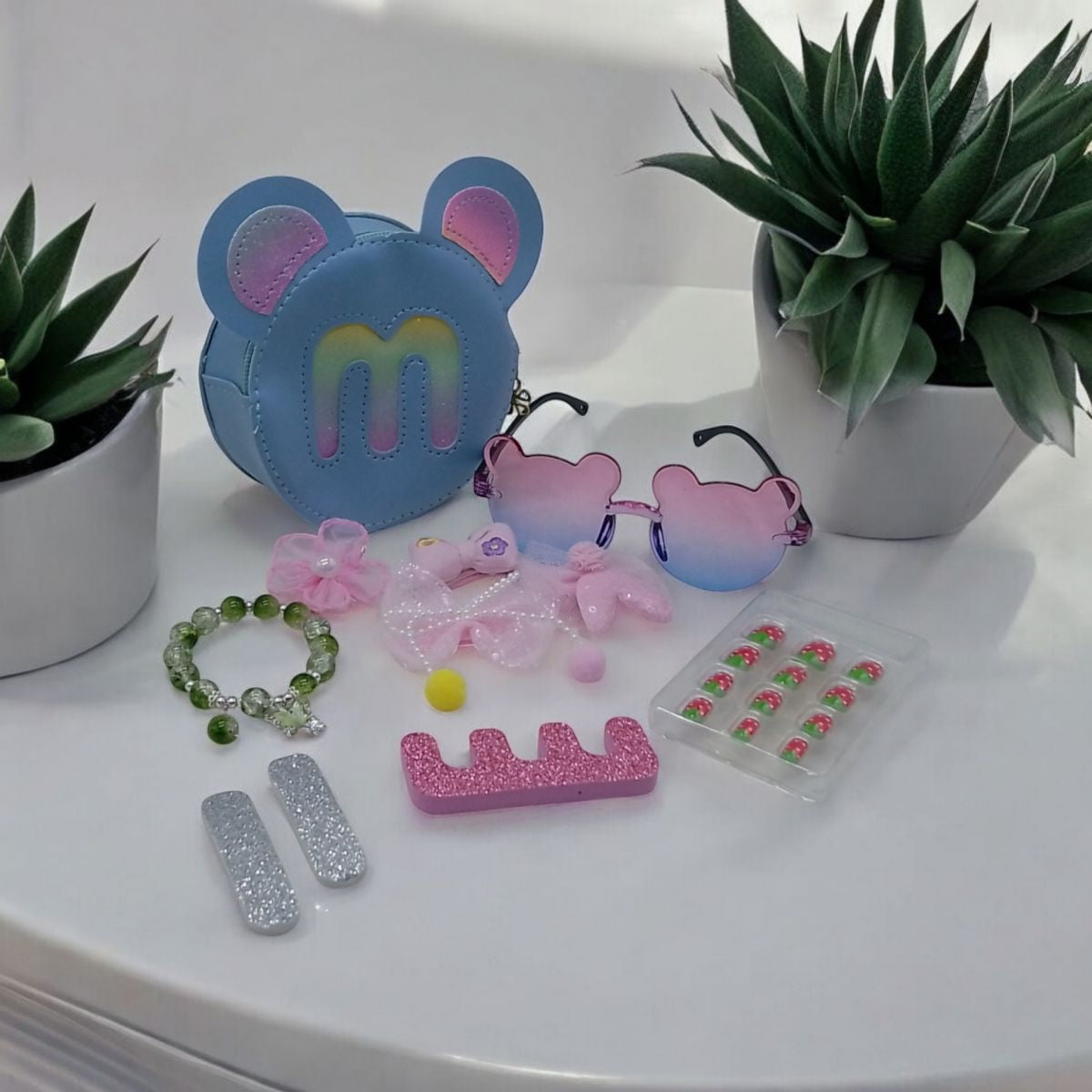 НАБІР ПРИКРАС З НАБОРОМ ДЛЯ МАНІКЮРУ - СУМКА, ОКУЛЯРИ, АКСЕСУАРИ